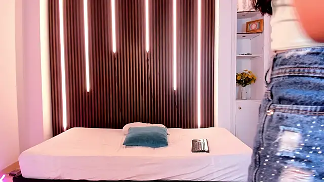 sofiapalacioss online show from January 9, 2026, 8:16 pm