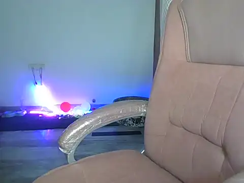 Snapshot of Tiedtogether69 chatting on February 1, 2026, 8:12 am Tiedtogether69 online show from February 1, 2026, 8:12 am