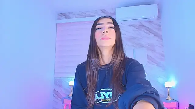 Snapshot of collet_1 chatting on November 15, 2025, 11:58 am collet 1 online show from November 15, 2025, 11:58 am