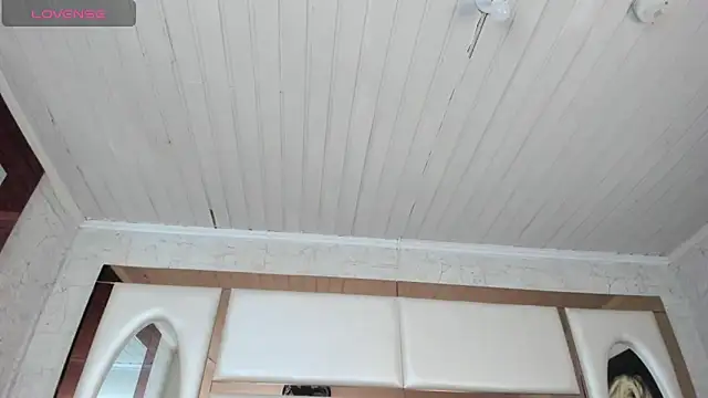 Ely09  online show from February 18, 2026, 2:02 pm