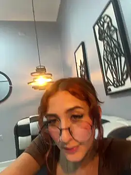 ValerySkinnyy online show from April 9, 2026, 12:12 am