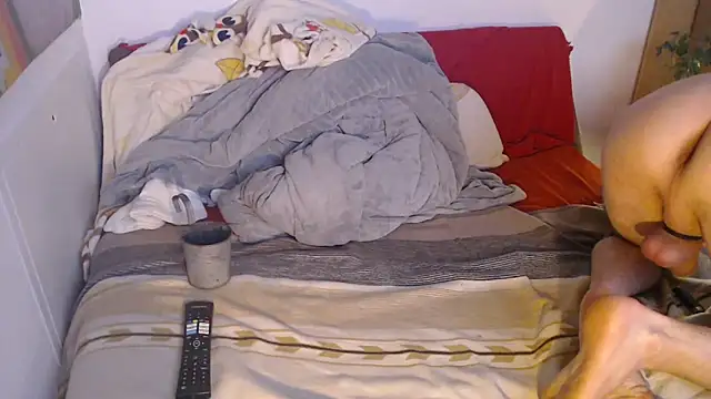 EdelHolz91 online show from February 17, 2026, 6:44 am