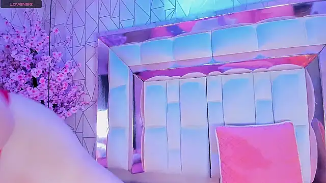 Lilithadams1 online show from April 14, 2026, 3:06 pm