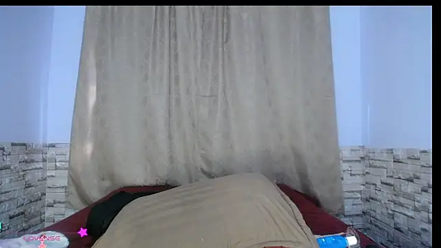 Snapshot of Bicky_24 chatting on October 14, 2025, 11:44 am Bicky 24 online show from October 14, 2025, 11:44 am