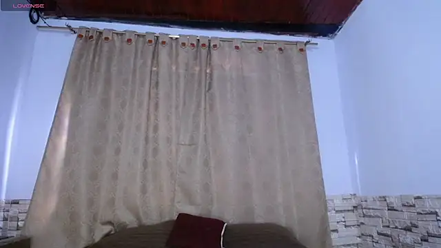 Snapshot of Bicky_24 chatting on October 19, 2025, 5:26 pm Bicky 24 online show from October 19, 2025, 5:26 pm