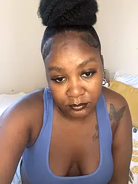 Shaylah jasmine online show from November 8, 2025, 3:48 pm