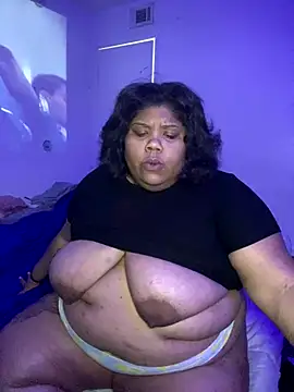 BlaxicanaMami online show from October 16, 2025, 7:33 pm