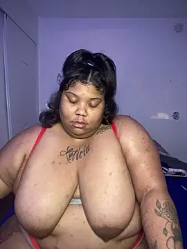 BlaxicanaMami online show from October 20, 2025, 8:04 am