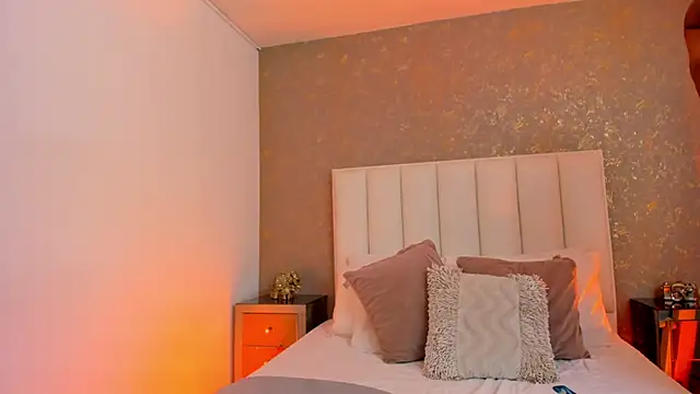 KaylieBrooks online show from March 10, 2026, 1:37 pm