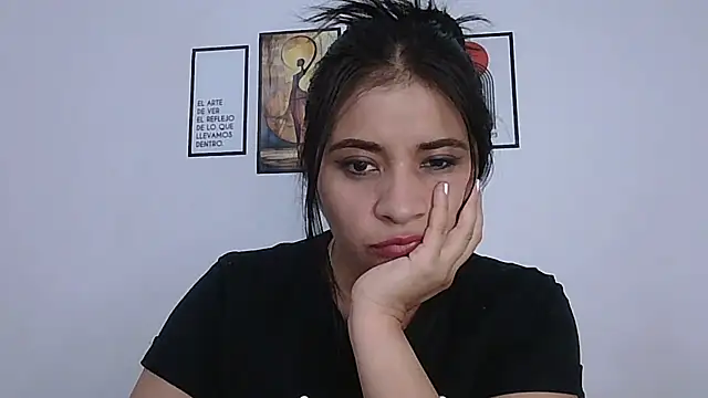 Snapshot of ValerieLove_ chatting on February 10, 2026, 9:03 pm ValerieLove online show from February 10, 2026, 9:03 pm