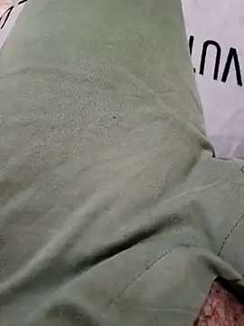 Snapshot of anis3g4 chatting on February 8, 2026, 3:43 pm anis3g4 online show from February 8, 2026, 3:43 pm