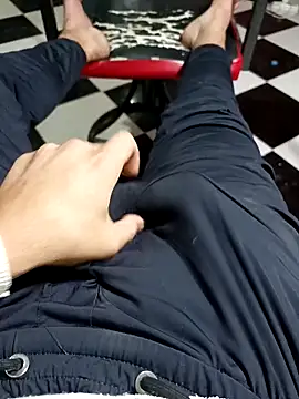 anis3g4 online show from October 2, 2025, 6:44 pm