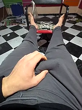 anis3g4 online show from March 9, 2026, 10:13 pm