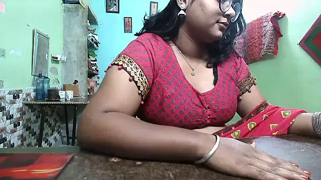 DearKimmi online show from November 8, 2025, 3:32 am