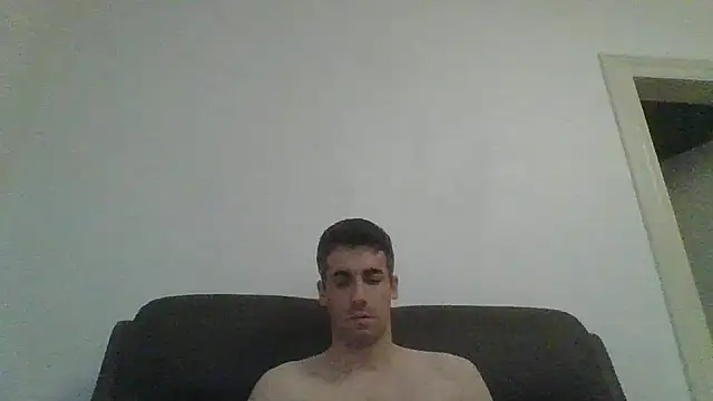 Snapshot of JulioIsHere4you chatting on September 21, 2025, 3:50 pm JulioIsHere4you online show from September 21, 2025, 3:50 pm