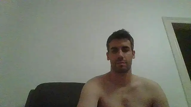 Snapshot of JulioIsHere4you chatting on September 19, 2025, 6:56 pm JulioIsHere4you online show from September 19, 2025, 6:56 pm