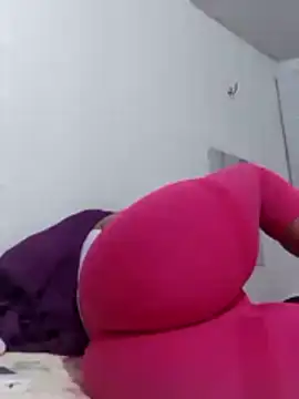 Snapshot of danilyns chatting on April 11, 2026, 5:15 am danilyns online show from April 11, 2026, 5:15 am