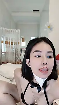 JunCii online show from January 14, 2026, 7:56 am