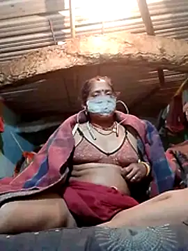 Snapshot of CUTE-004 chatting on February 12, 2026, 5:34 pm CUTE-004 online show from February 12, 2026, 5:34 pm