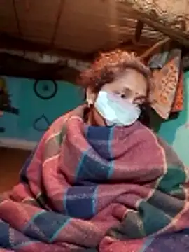 Snapshot of CUTE-004 chatting on January 11, 2026, 6:59 pm CUTE-004 online show from January 11, 2026, 6:59 pm