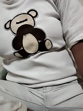 Snapshot of Janvi_Jaitly chatting on October 25, 2025, 7:58 pm Janvi Jaitly online show from October 25, 2025, 7:58 pm