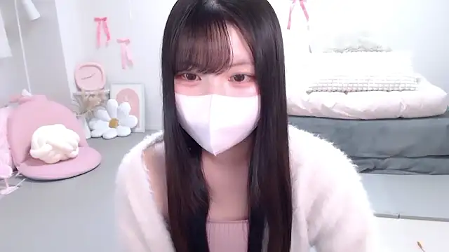 moka-neko online show from November 18, 2025, 5:27 pm