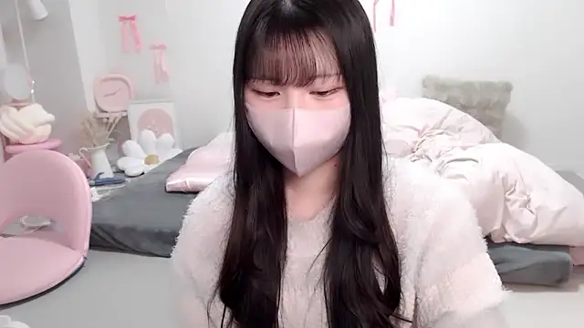 moka-neko online show from March 19, 2026, 1:44 pm