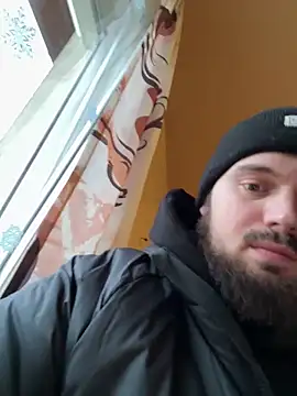 Snapshot of Badking9377 chatting on December 19, 2025, 3:47 pm Badking9377 online show from December 19, 2025, 3:47 pm