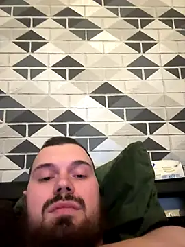 Snapshot of Badking9377 chatting on October 22, 2025, 7:24 pm Badking9377 online show from October 22, 2025, 7:24 pm