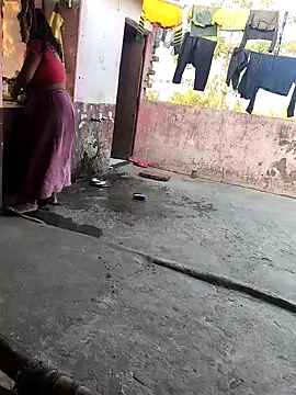 Snapshot of CUTE_BHABI_1 chatting on November 26, 2025, 10:48 am CUTE BHABI 1 online show from November 26, 2025, 10:48 am