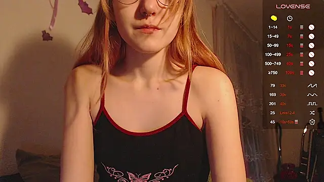 Snapshot of ohmycheryl chatting on November 4, 2025, 1:37 pm ohmycheryl online show from November 4, 2025, 1:37 pm