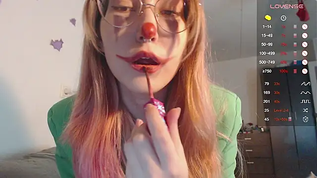 Snapshot of ohmycheryl chatting on October 31, 2025, 6:37 pm ohmycheryl online show from October 31, 2025, 6:37 pm