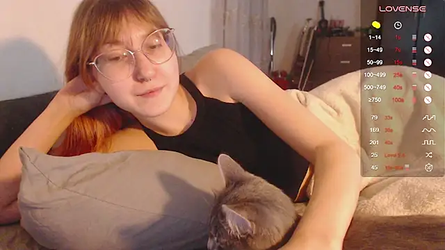 Snapshot of ohmycheryl chatting on October 21, 2025, 4:28 pm ohmycheryl online show from October 21, 2025, 4:28 pm