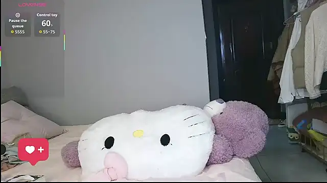 Diva VVN online show from April 13, 2026, 12:47 am