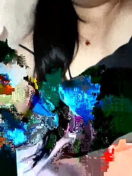 Yui-Linh online show from October 23, 2025, 5:28 am