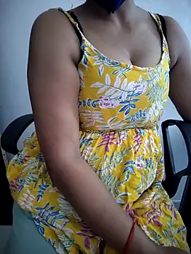 Snapshot of your_favourite_bhabhi chatting on March 9, 2026, 8:51 am your favourite bhabhi online show from March 9, 2026, 8:51 am