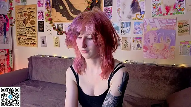 Snapshot of KandraCruser chatting on May 18, 2026, 8:13 pm KandraCruser online show from May 18, 2026, 8:13 pm