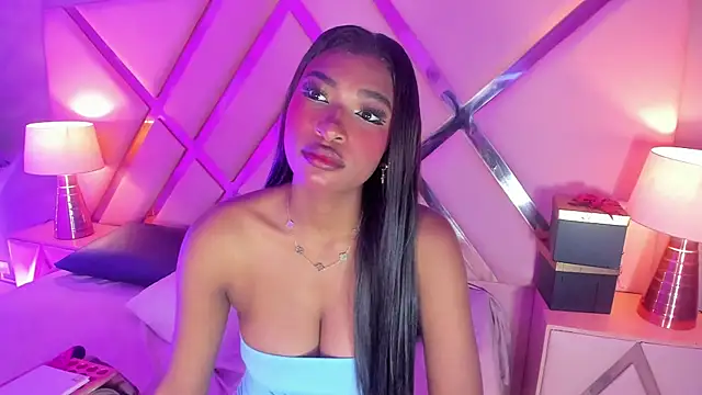 SophiaBloss online show from January 12, 2026, 12:23 pm