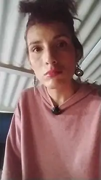 Moira-Hot online show from November 12, 2025, 10:02 pm