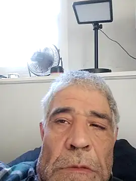 Snapshot of orcajaws52 chatting on March 19, 2025, 7:27 pm orcajaws52 online show from March 19, 2025, 7:27 pm