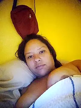 Snapshot of EAAM1@xh chatting on February 5, 2026, 9:10 pm EAAM1xh online show from February 5, 2026, 9:10 pm