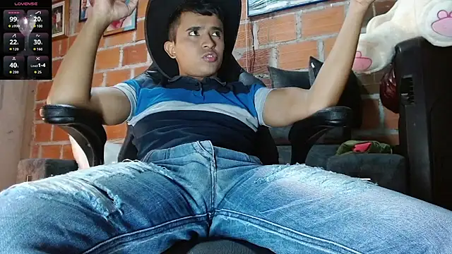 DayroDuran online show from February 8, 2026, 7:44 pm