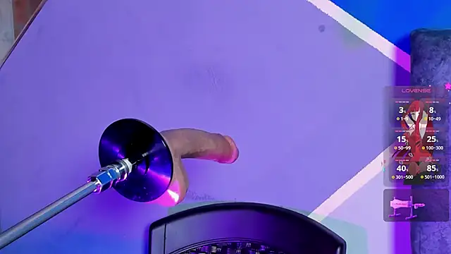 lau-hot online show from November 16, 2025, 6:12 pm