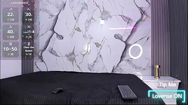 Snapshot of Hillarytonsonx chatting on September 9, 2025, 11:30 am Hillarytonsonx online show from September 9, 2025, 11:30 am