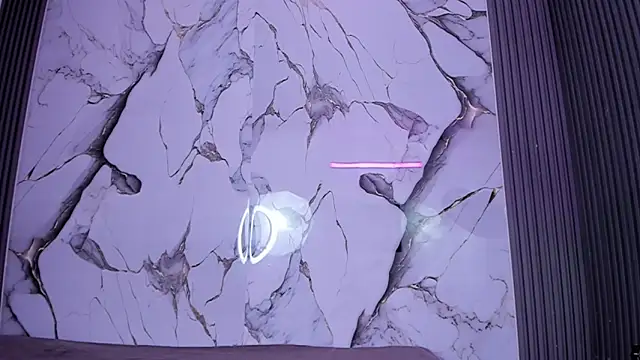 Hillarytonsonx online show from November 13, 2025, 12:09 pm