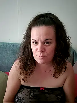 Snapshot of PerleRaree chatting on June 12, 2026, 12:14 pm PerleRaree online show from June 12, 2026, 12:14 pm