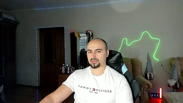 Snapshot of Gri_SH chatting on February 10, 2026, 1:54 pm Gri SH online show from February 10, 2026, 1:54 pm