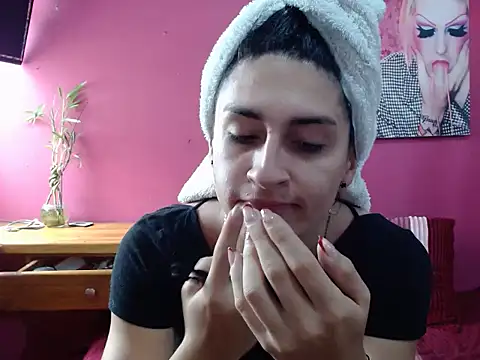 Snapshot of lola_diez chatting on September 8, 2025, 4:50 pm lola diez online show from September 8, 2025, 4:50 pm