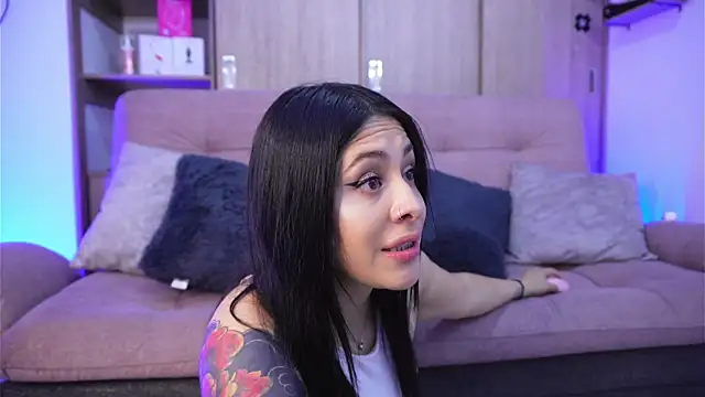 SophiieCumsx online show from May 11, 2026, 3:08 am