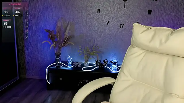 NikkiiStill online show from November 27, 2025, 4:13 am